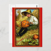 Vintager Boy Carving Pumpkin Halloween Postcard Postkarte (Vorne/Hinten)