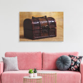Vintager Brustkasten Leinwanddruck (Insitu (Wohnzimmer))