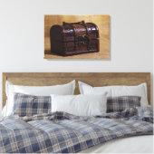 Vintager Brustkasten Leinwanddruck (Insitu (Schlafzimmer))