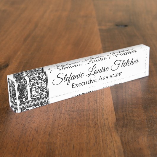 Vintager Buchstabe "F" Namensplakette (Seite)