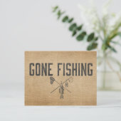 Vintager Burlap Gone Fishing Postkarte (Stehend Vorderseite)