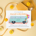 Vintager Bus Retro 70er Geburtstagsparade Einladung<br><div class="desc">Vintage Busanleitung mit Ballons,  Aufklebern und aufbereitbarem Alter an der Autotür</div>