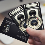 Vintager Camera Collector Store Visitenkarte<br><div class="desc">Dieses Vintage antike Camera Foto Business Card Design ist perfekt für jeden in der Fotoindustrie. Das antike Foto auf der Vorderseite wird das Auge erfassen und einen bleibenden Eindruck hinterlassen, während das minimale, moderne Layout der Rückseite Platz für Ihre Kontaktdaten bietet. Egal, ob Sie ein beruflicher Fotograf, ein Fotosammler oder...</div>