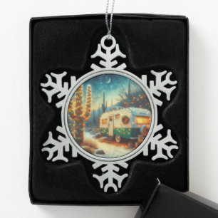 Vintager Camper Weihnachten in der Wüste Saguaro C Schneeflocken Zinn-Ornament