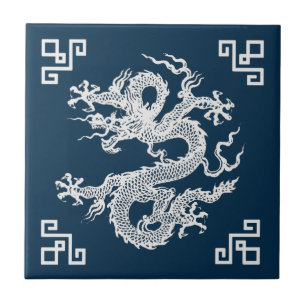 Vintager chinesischer Drache in Weiß Fliese
