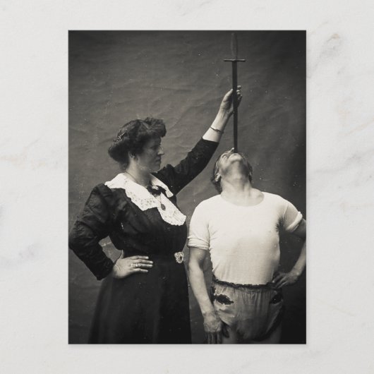 Vintager Circus Sideshow-Schwert-Schlucht-Freak Postkarte (Vorderseite)