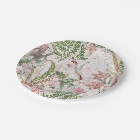 Vintager Cockatojungle Muster Blush Pappteller (Schrägansicht)