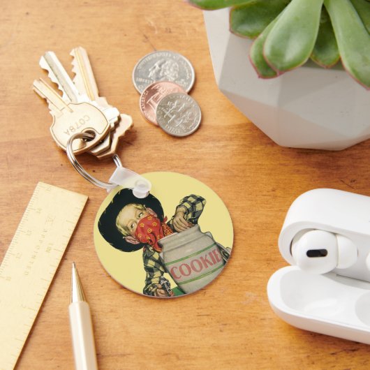 Vintager Cowboy Toy Gun Hand in Keksjar Schlüsselanhänger (Schreibtisch)