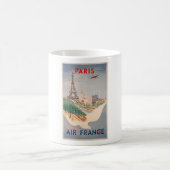 Vintager Eiffelturm Paris Luftreisewerbung Kaffeetasse (Mittel)