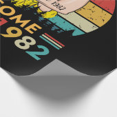 Vintager Geburtstag 1982 Geschenkpapier (Ecke)