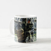 Vintager Geschäftselektriker arbeitet im Schneestu Kaffeetasse (Vorderseite Links)