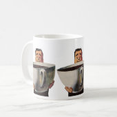 Vintager glücklicher Mensch trinkt Riesencup Kaffe Kaffeetasse (Vorderseite Links)