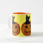 Vintager Halloween-KürbisKitty Zweifarbige Tasse (Vorderseite Links)