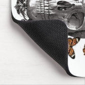 Vintager Halloween-Schädel und Schmetterlinge Mousepad (Ecke)