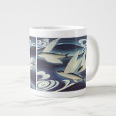 Vintager japanischer Fisch im Ozean, Japonismus Jumbo-Tasse (Vorderseite Rechts)