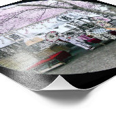 Vintager japanischer Geisha saß unter Kirschblüten Fotodruck (Ecke)