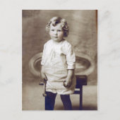 Vintager Junge mit Hammer Postkarte (Vorderseite)