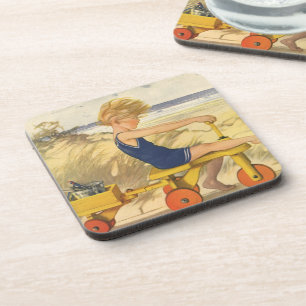 Vintager Junge spielt am Strand mit Sandspielzeug Getränkeuntersetzer