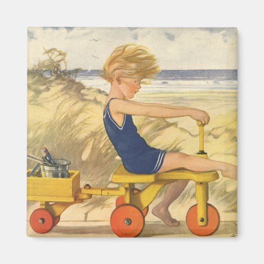 Vintager Junge spielt am Strand mit Sandspielzeug Magnet (Vorne)