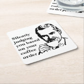 Vintager Kaffeesnob-Mann schweigend beurteilen Rechteckiger Pappuntersetzer (angewinkelt)