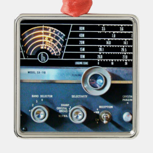 Vintager Kurzer Wave-Funkempfänger Silbernes Ornament