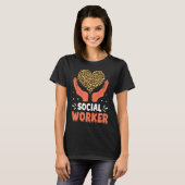 Vintager Leopard-Hart-Sozialarbeiter-Arbeitspädago T-Shirt (Vorne ganz)