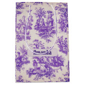 Vintager lila Toile de jouy monogramm Mittlere Geschenktüte (Vorderseite)