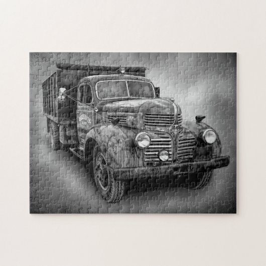 VINTAGER LKW IN SCHWARZ UND WEISS PUZZLE (Horizontal)