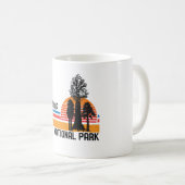 Vintager Mammutbaum-Nationalpark-Retro Kaffeetasse (VorderseiteRechts)