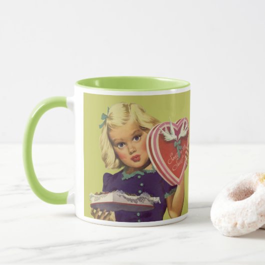 Vintager Niedlicher Valentinstag, Mädchen mit Scho Tasse (Mit Donut)