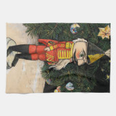 Vintager Nutcracker unter Weihnachtsbaum Geschirrtuch (Horizontal)