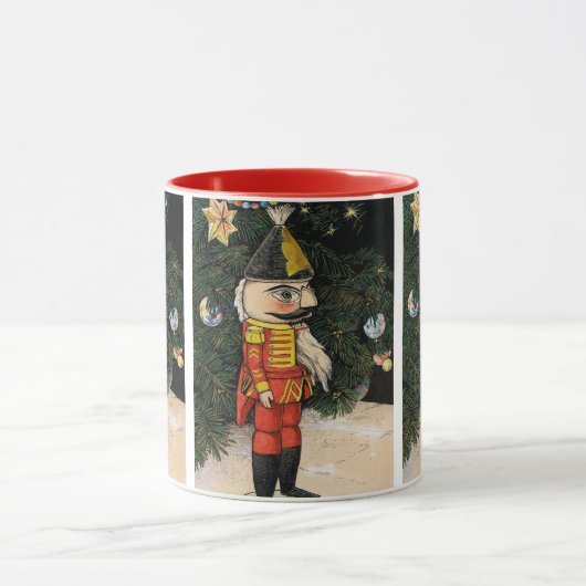 Vintager Nutcracker unter Weihnachtsbaum Tasse (Zentrum)