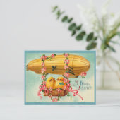 Vintager Osterchicks Heißluftballon Feiertagspostkarte (Stehend Vorderseite)