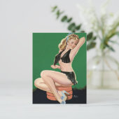 Vintager Pinup Schöne Blond auf grünem Hintergrund Postkarte (Stehend Vorderseite)