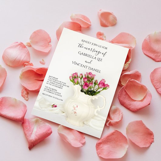 Vintager Pitcher mit Rosenhochzeit Einladung