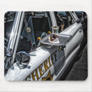 Vintager Polizeiwagen Mousepad