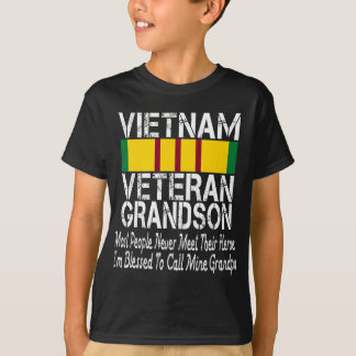 Vintager Proud Vietnam Veteran Grandson Combat Vet T-Shirt