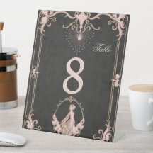 Vintager Rahmen mit aufwändigen Blumendesigns