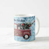 Vintager roter LKW auf blauem Schneeflockenhinterg Kaffeetasse (VorderseiteRechts)