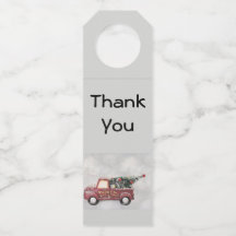 Vintager roter LKW auf grauem Hintergrund