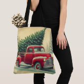 Vintager roter LKW mit Weihnachtsbaum Tasche (Von Nahem)