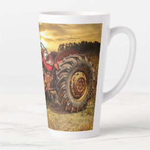 Vintager roter Zuchttraktor Milchtasse