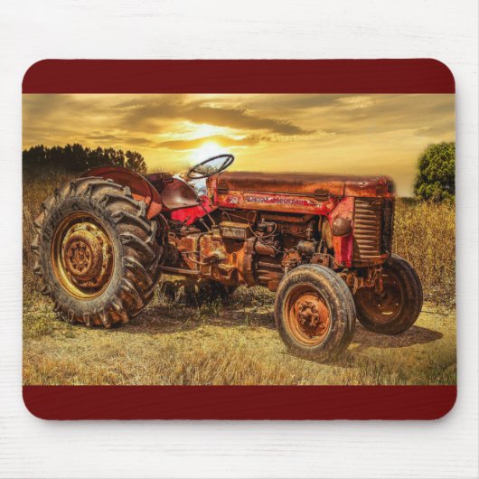 Vintager roter Zuchttraktor Mousepad (Vorne)