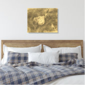 Vintager Schmetterling auf Blume #2 Leinwanddruck (Insitu (Schlafzimmer))