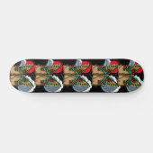 Vintager Schmetterling liest antikes Buch Skateboard (Horizontal)