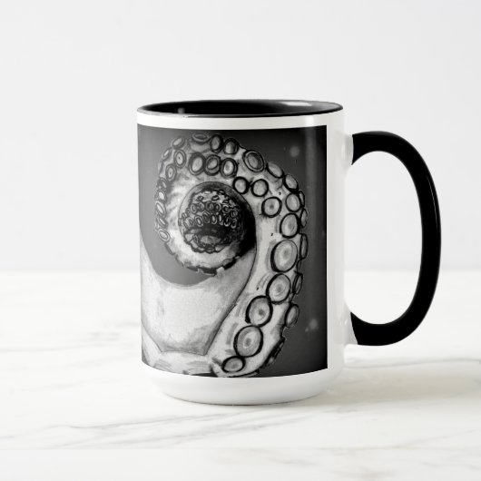 Vintager Schwarz-Weiß-Oktopus-Tentakel Tasse (Rechts)