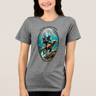 Vintager SCUBA Diving Diver Reiten eines Sea Lion Tri-Blend Shirt