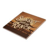 Vintager Sonnenuntergang über der Ranch Fliese (Seite)