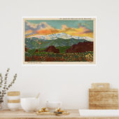 Vintager Sonnenuntergang über Pikes Peak, Colorado Poster (Küche)
