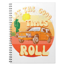 Vintager Sonnenuntergang und Oldtimer